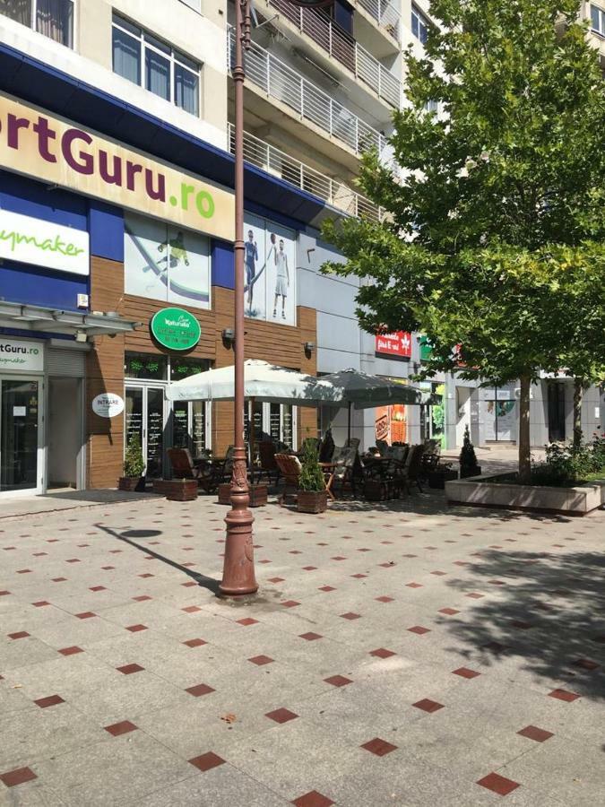 Alba Iulia Square - Apartments And Studios Bucharest Exterior photo